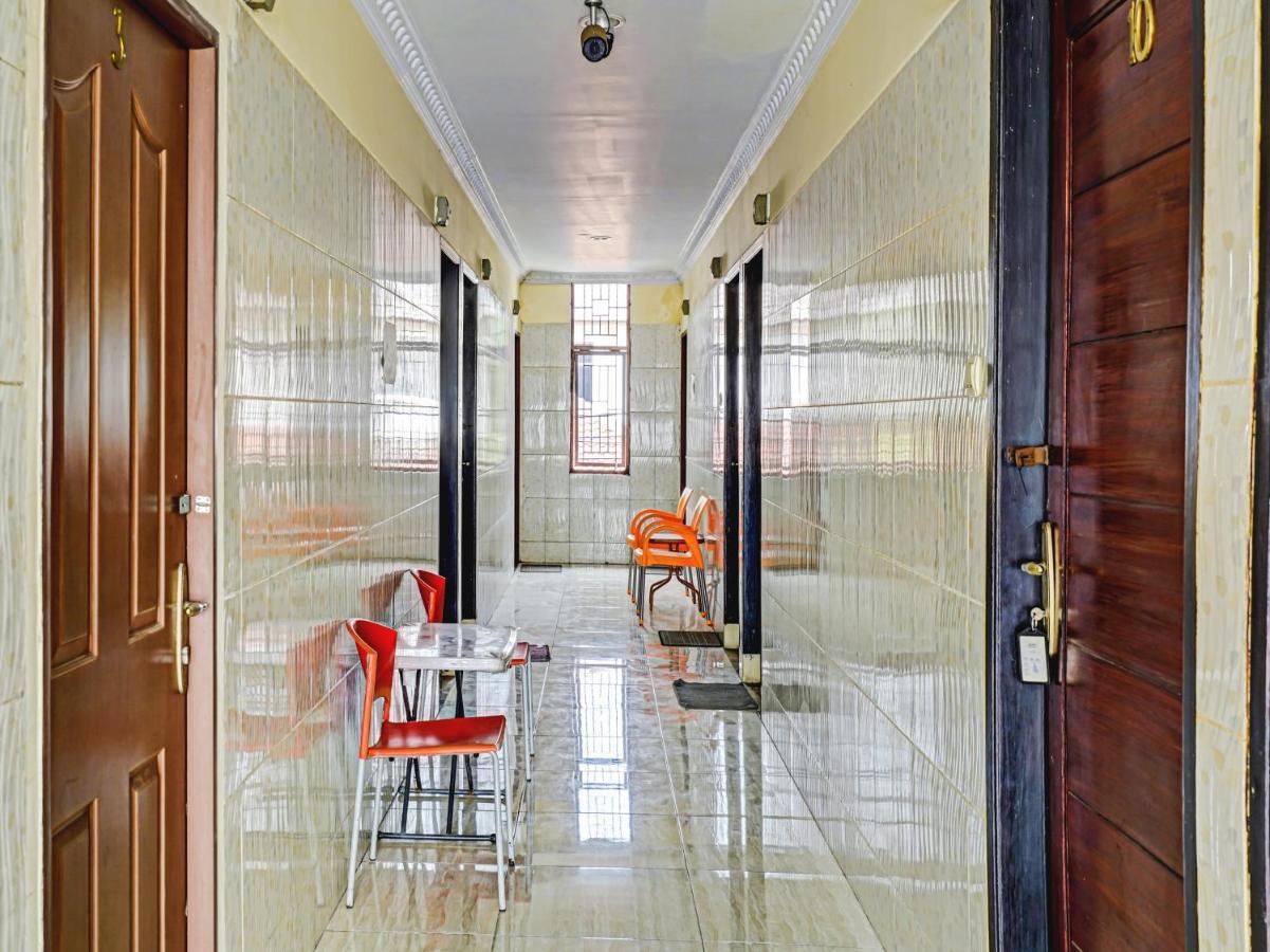 Oyo 90238 Hotel Nusantara Сиребон Екстериор снимка