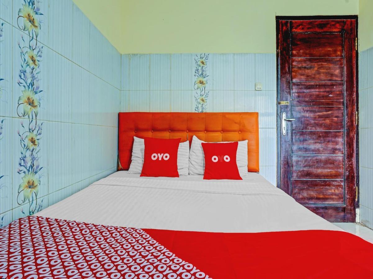 Oyo 90238 Hotel Nusantara Сиребон Екстериор снимка